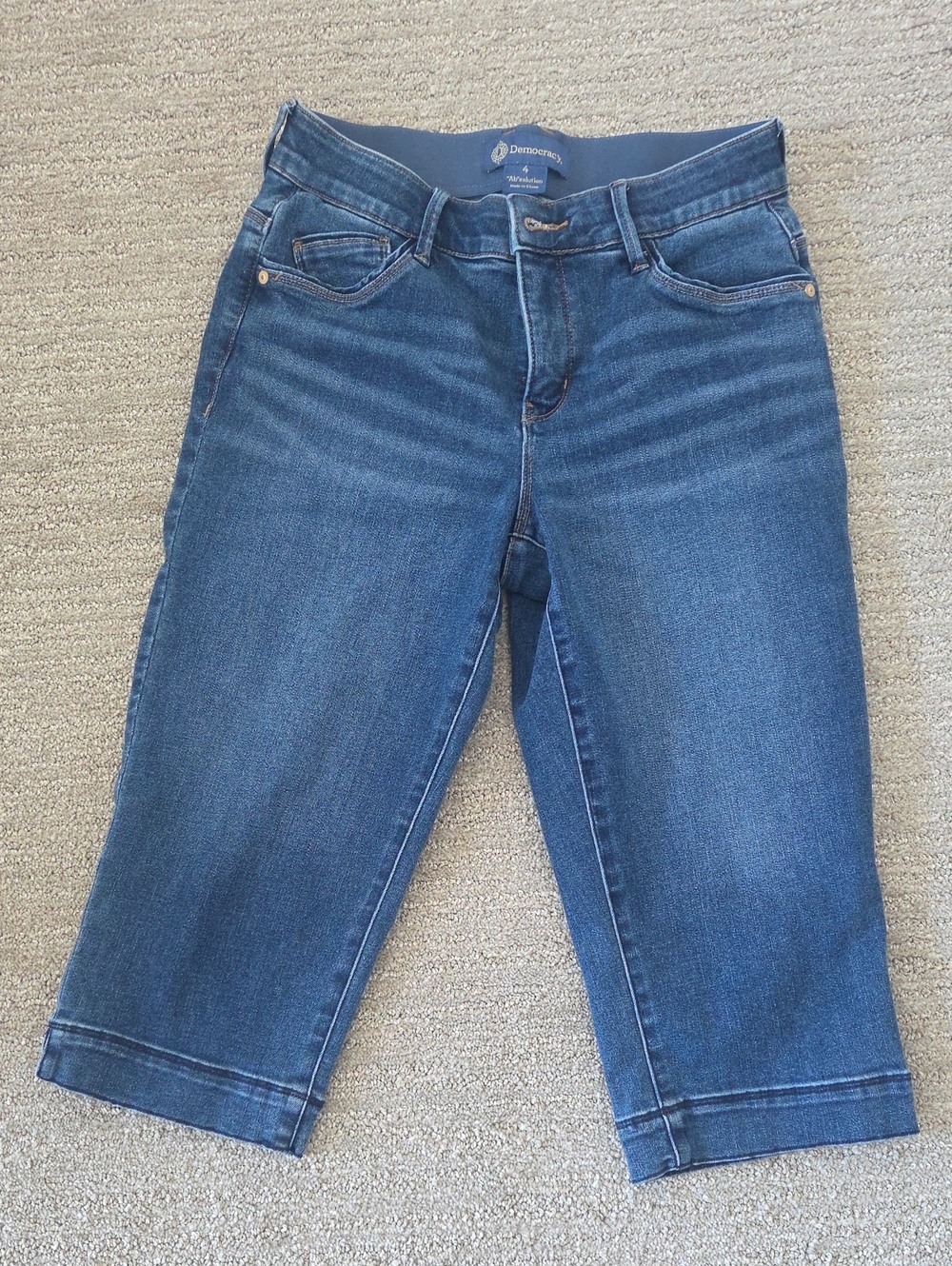 Democracy Dark Blue Cropped Denim Capris